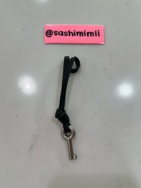 NWOT Marc Jacobs Silver Key Bag Charm